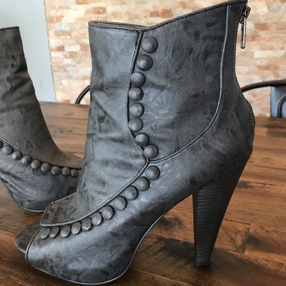 Bakers Buttons Gray Open toe Boots. Sexy Fit. - Picture 1 of 8